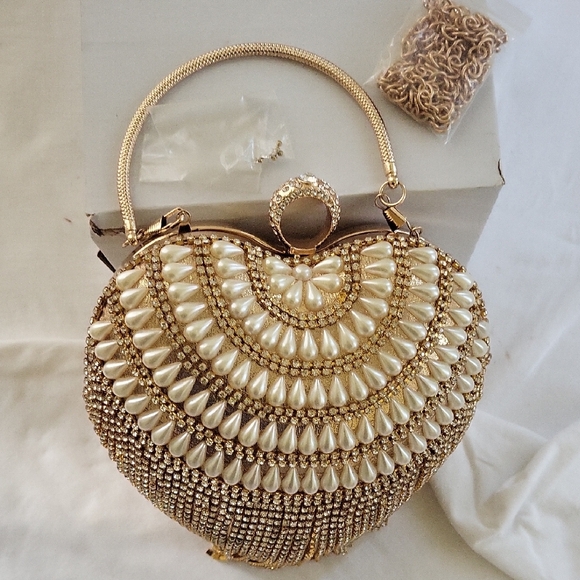 Pearl and Gold Fringe Clutch - Picture 4 of 4